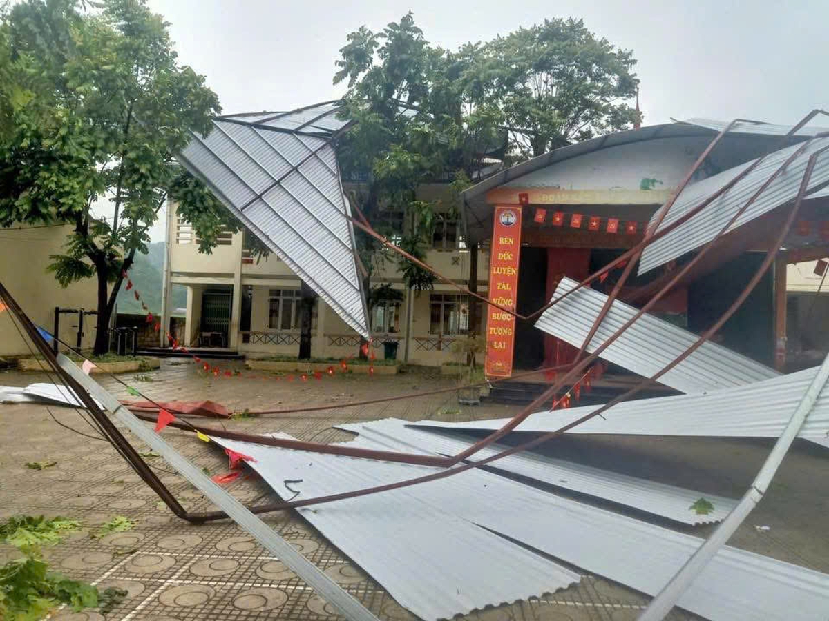 Chủ tịch UBND tỉnh Cao Bằng chỉ đạo khẩn khắc phục hậu quả mưa đá, giông lốc- Ảnh 7.