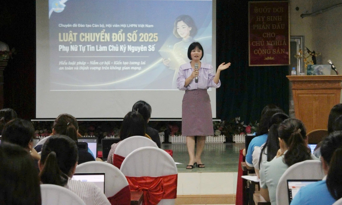 Tuyên Quang: Nâng cao năng lực chuyển đổi số cho hơn 200 cán bộ Hội phụ nữ- Ảnh 1.