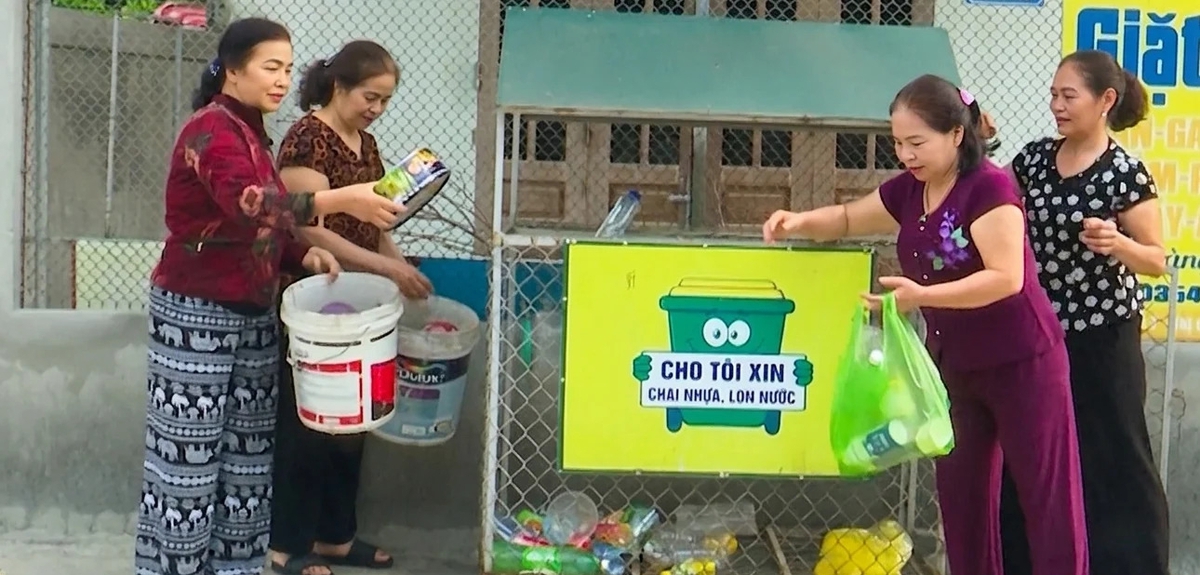 Kinh nghiệm của phụ nữ Phù Yên, Sơn La xây dựng bản làng không rác thải- Ảnh 1.