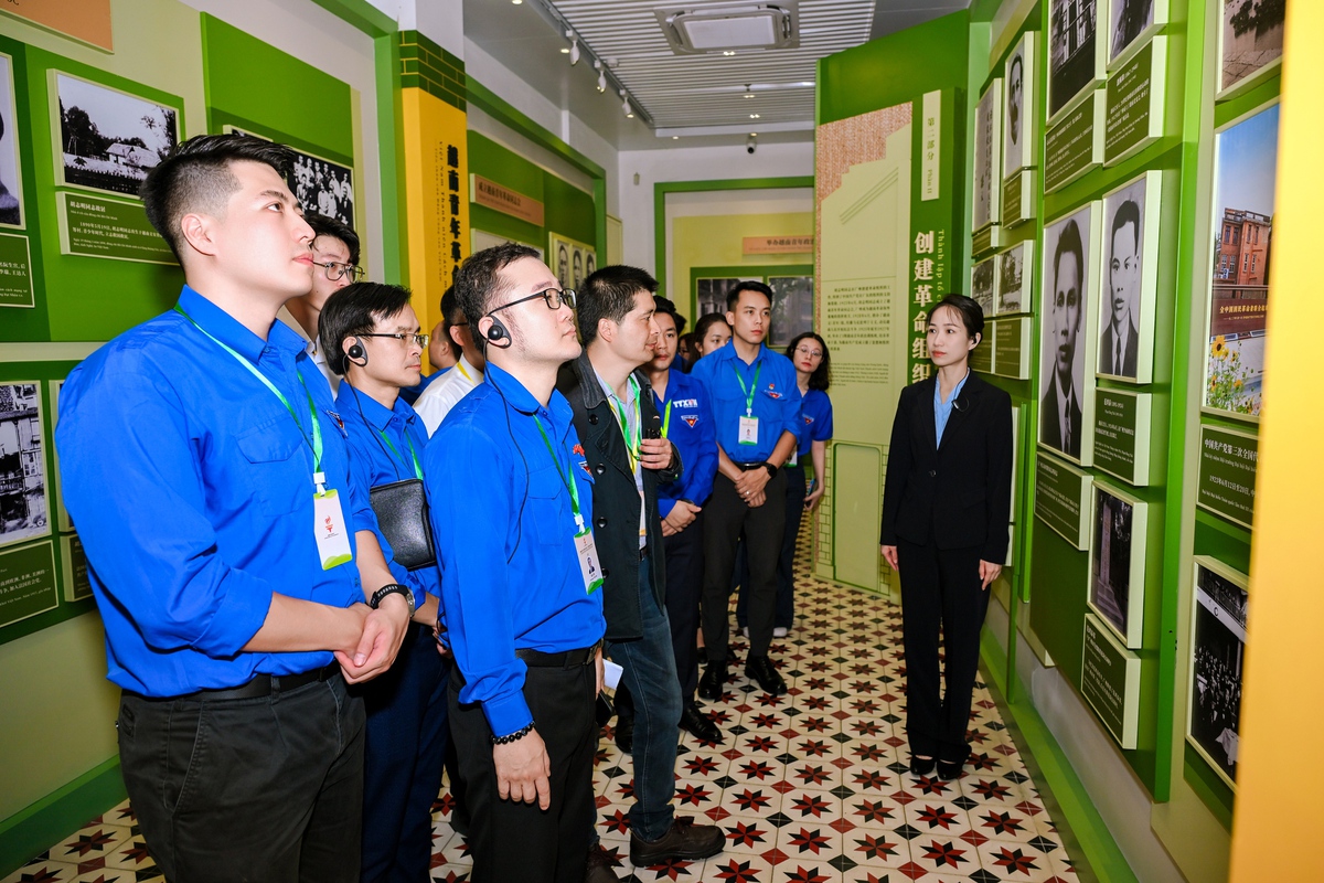 "Không quên nguyện ước ban đầu" của thanh niên thế hệ mới trong Hành trình đỏ- Ảnh 2.