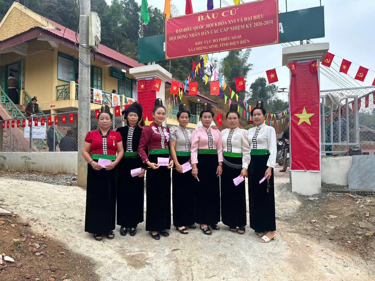 Phụ nữ tỉnh Điện Biên đi bầu cử ngày 15/3/2026