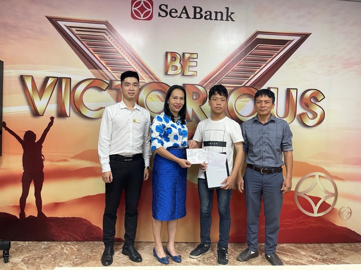 Đồng hành chắp cánh nuôi dưỡng ước mơ học sinh nghèo- Ảnh 3.