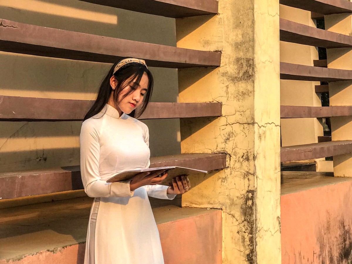 Những người mẹ, người bà giữ nếp đọc trong gia đình thời công nghệ số- Ảnh 3.