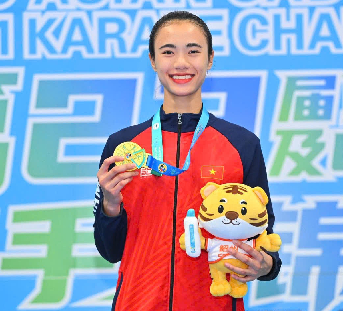 Cảm phục 2 "bóng hồng" được vinh danh gương mặt trẻ tiêu biểu toàn quân- Ảnh 4.