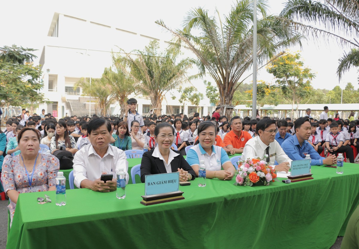 TPHCM: Phiên tòa giả định thu hút gần 2.000 học sinh- Ảnh 1.