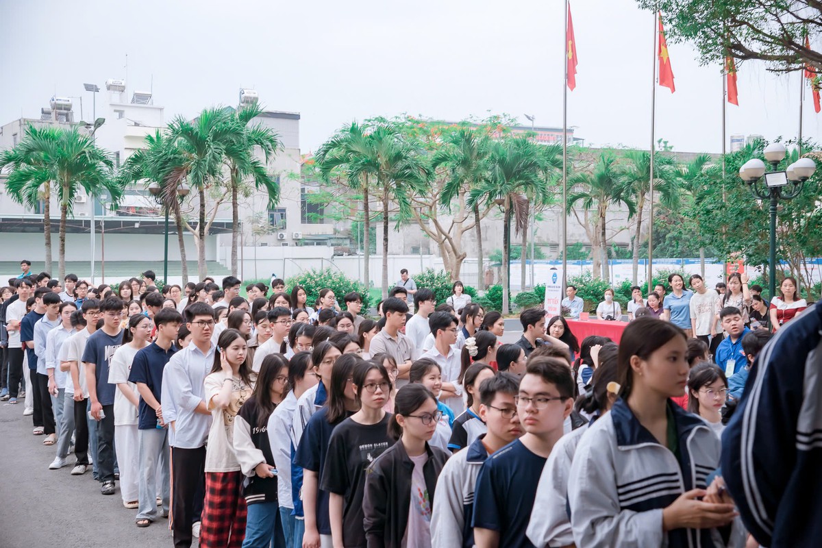 Thủ khoa lập kỷ lục cao nhất kỳ thi HSA 2026 với 133/150 điểm- Ảnh 2.