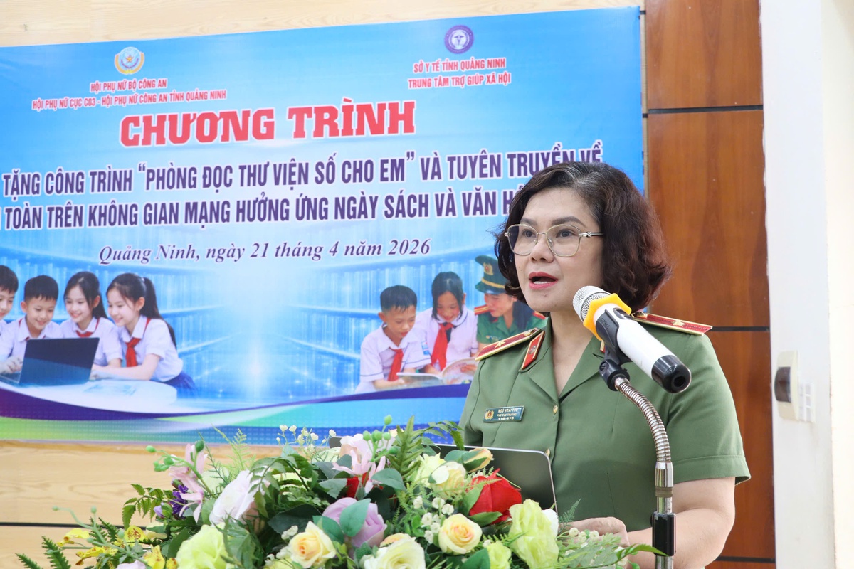 Quảng Ninh trao tặng “Phòng đọc thư viện số cho em”- Ảnh 2.