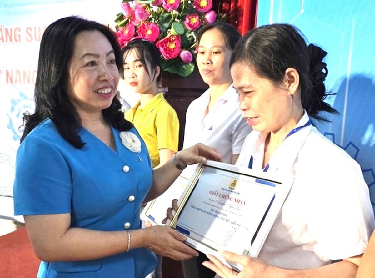 Tháng Công nhân 2026: Chăm lo thiết thực cho lao động nữ ngành Dệt may- Ảnh 1.