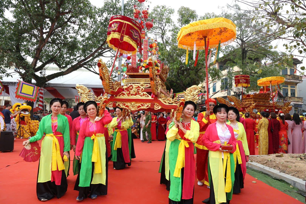 Bình Đà Festival honours the legendary founding father of the Vietnamese people, Lạc Long Quân- Ảnh 1.