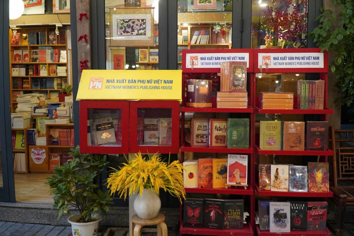 Megalive đầu tiên của ngành xuất bản: "Kênh phát hành" mới hay phép thử trong hành trình chuyển đổi số?- Ảnh 5.