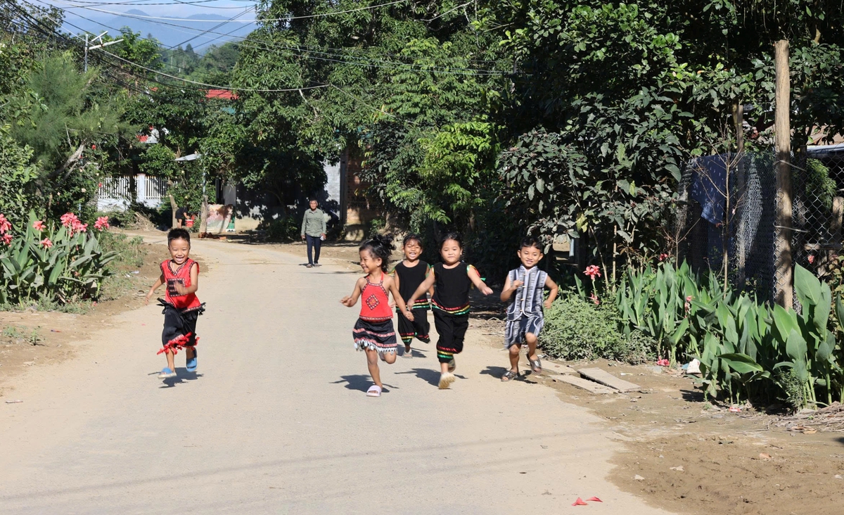 Khánh Hòa cần đẩy nhanh tiến độ xử lý 379 trụ sở công dôi dư sau sáp nhập- Ảnh 2.