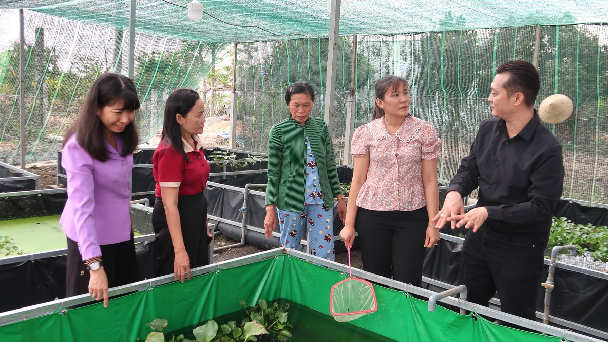 Đồng vốn trĩu tình từ sáng kiến “She Leads, Her Future”- Ảnh 2.