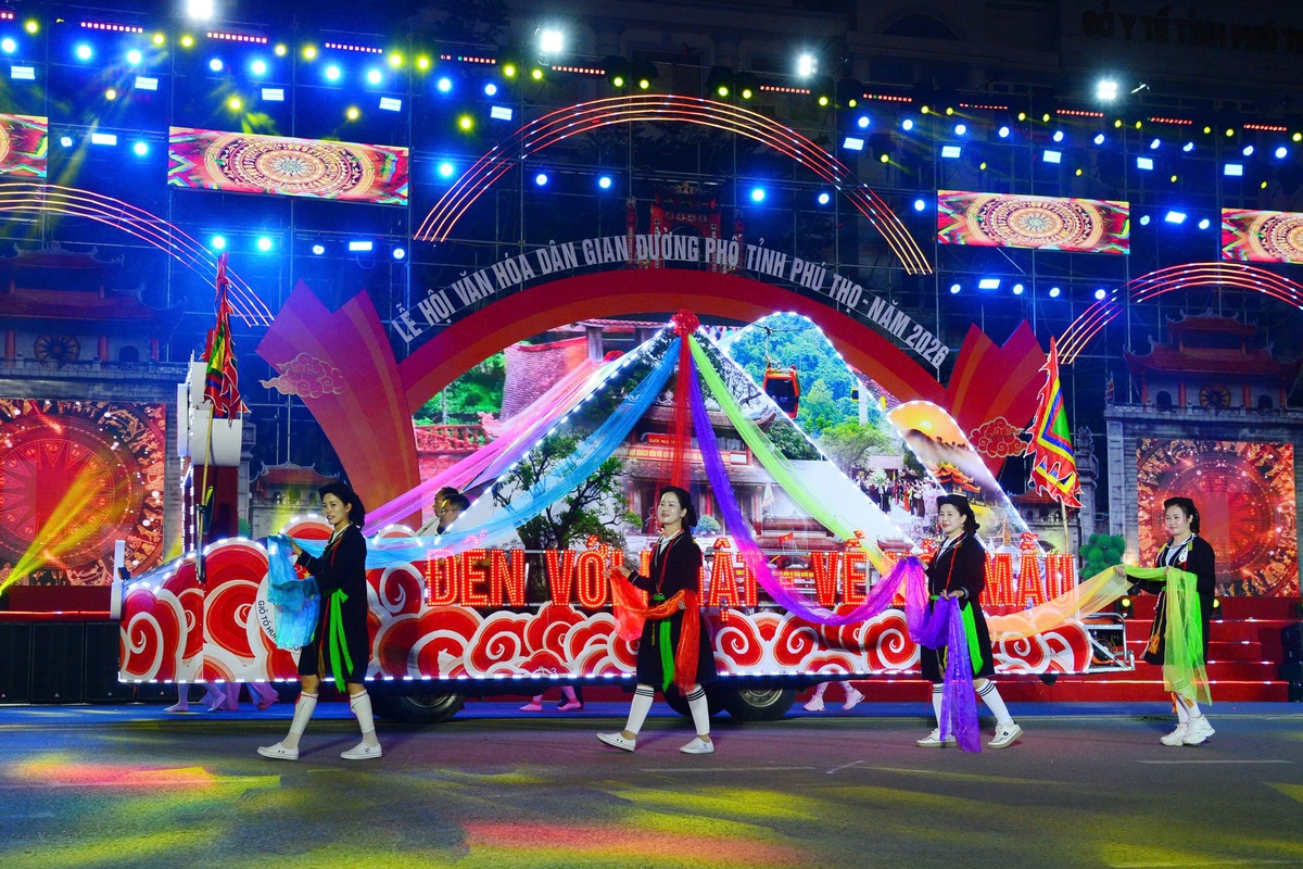 Phú Thọ bừng sáng đêm hội di sản "Thanh âm nguồn cội"- Ảnh 4.