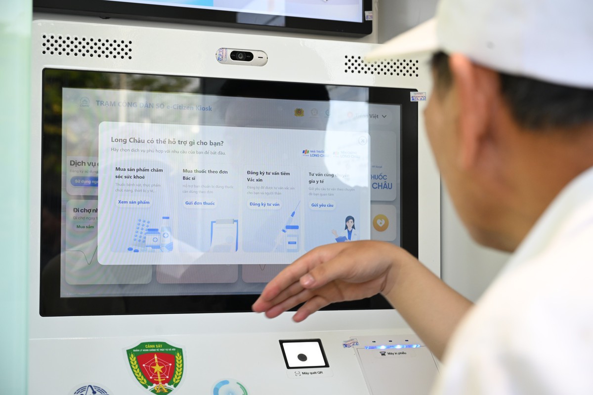 Từ đo chỉ số sức khỏe đến mua thuốc giao tận nơi: Trạm Công dân số TPHCM nâng trải nghiệm y tế cho người dân- Ảnh 4.