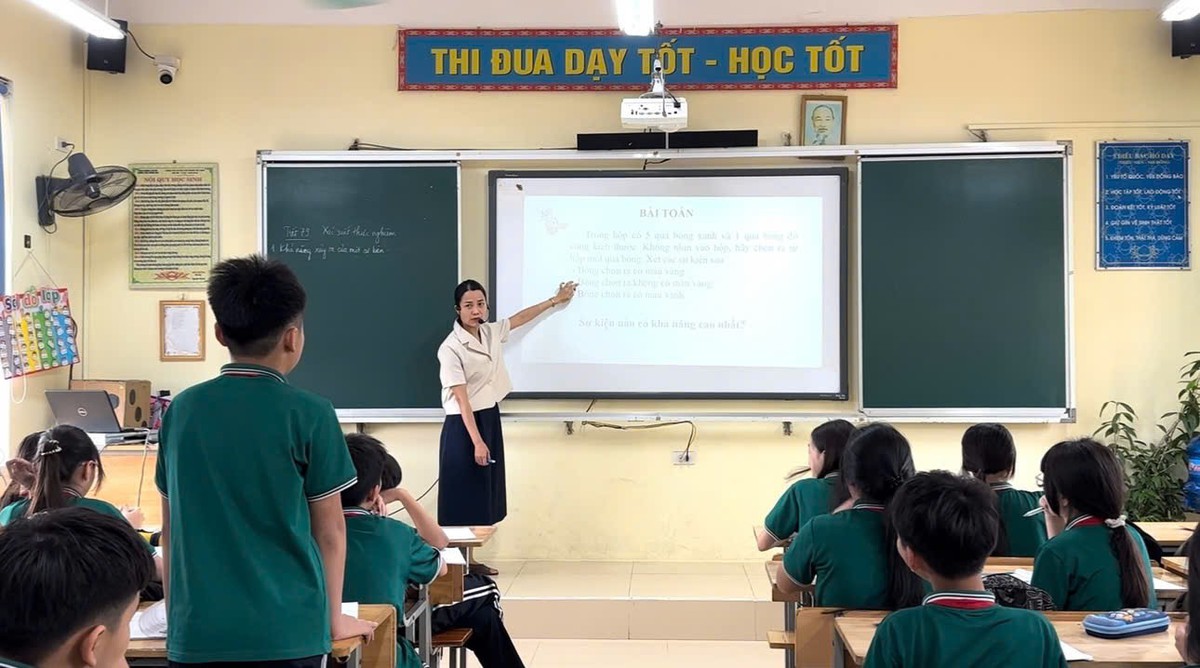 Thi vào lớp 10 THPT công lập: Áp lực kép của người mẹ là giáo viên- Ảnh 1.