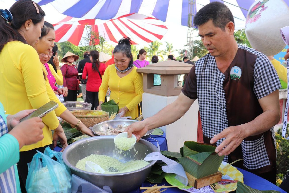 Cần Thơ: Sôi nổi Hội thi gói, nấu và trưng bày bánh chưng, bánh tét- Ảnh 8.