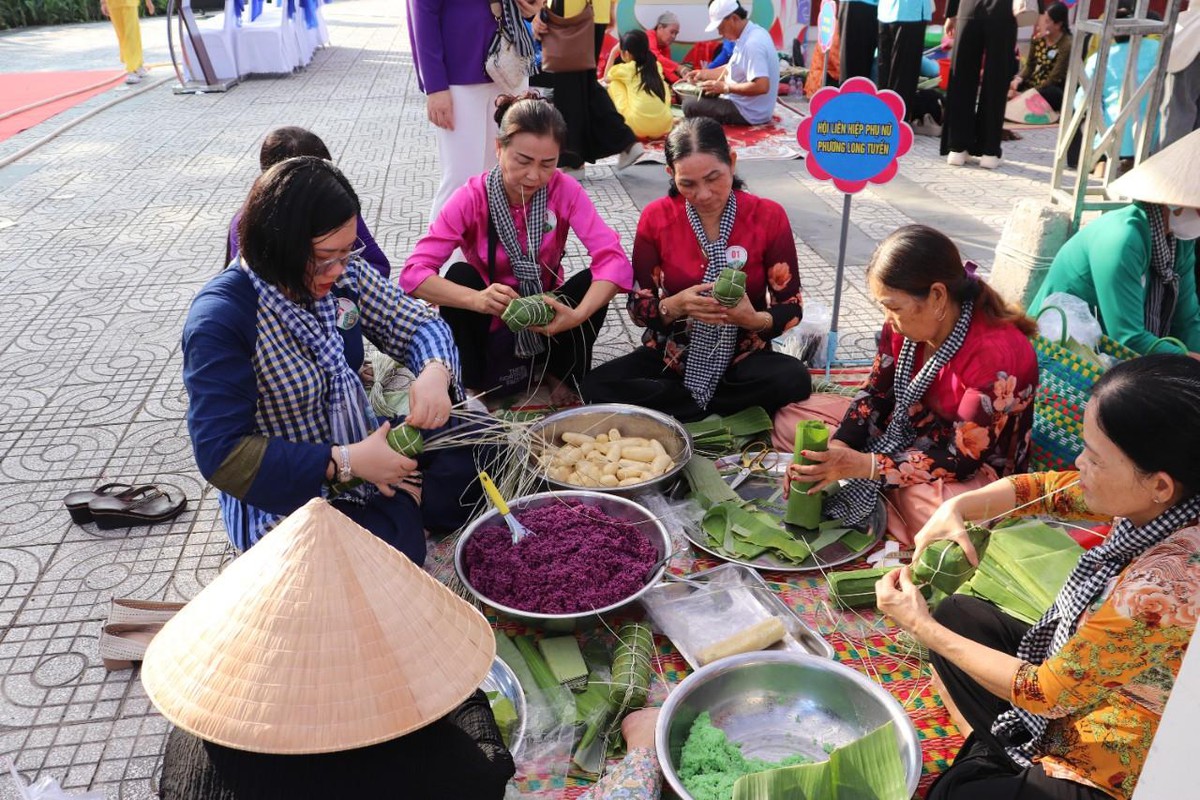 Cần Thơ: Sôi nổi Hội thi gói, nấu và trưng bày bánh chưng, bánh tét- Ảnh 18.