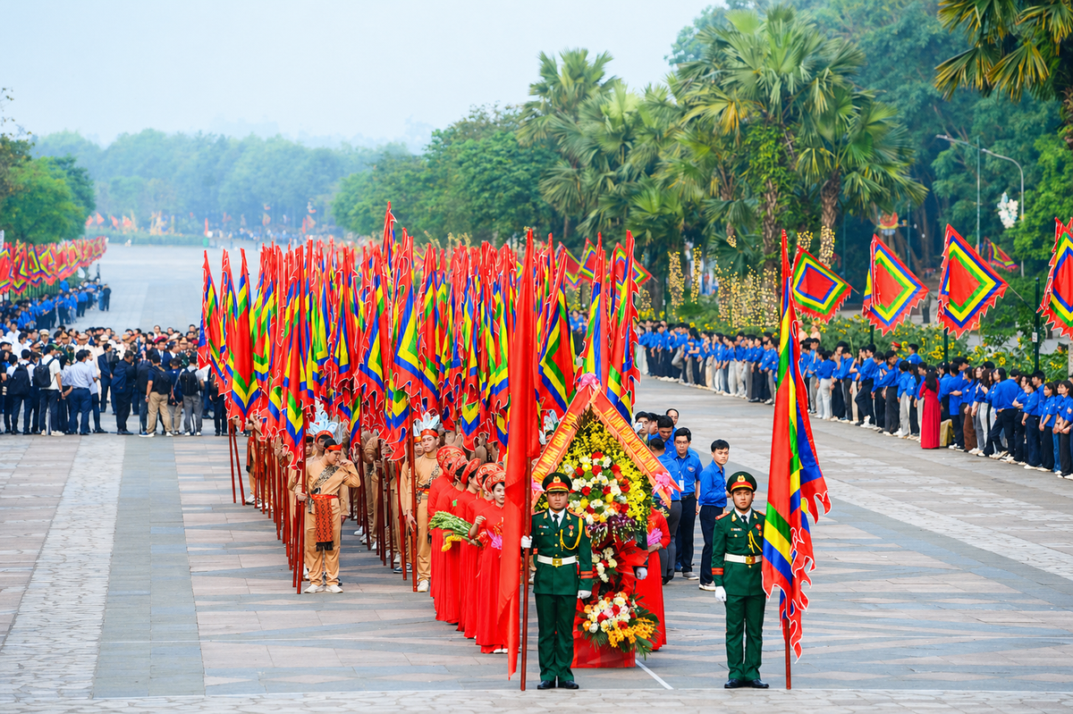 Tổng Bí thư, Chủ tịch nước Tô Lâm dâng hương Giỗ Tổ Hùng Vương- Ảnh 1.