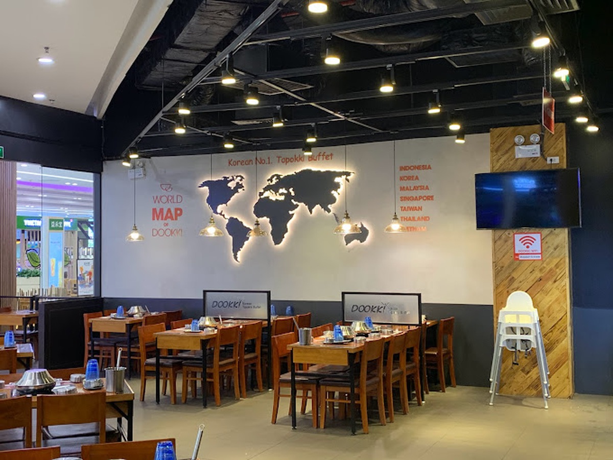 Vi phạm an toàn thực phẩm, nhà hàng Dookki và loạt quán ăn ở Hà Nội bị phạt từ 4 đến 12 triệu đồng - Ảnh 1.