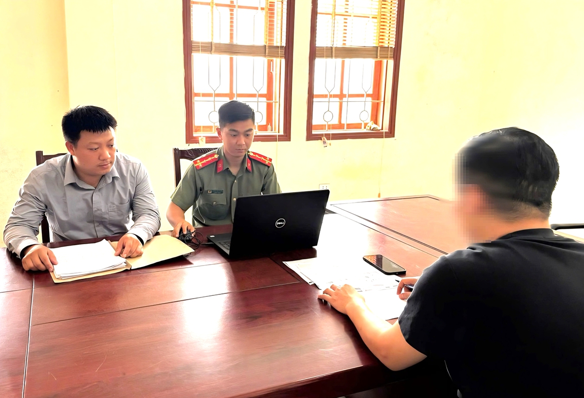 Xử phạt 2 cá nhân đăng thông tin sai sự thật, xuyên tạc trên Facebook- Ảnh 1.