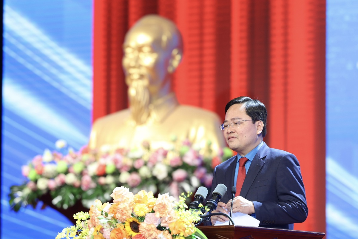 Kỷ nguyên mới của giai cấp công nhân và bản lĩnh người thủ lĩnh công đoàn- Ảnh 2.