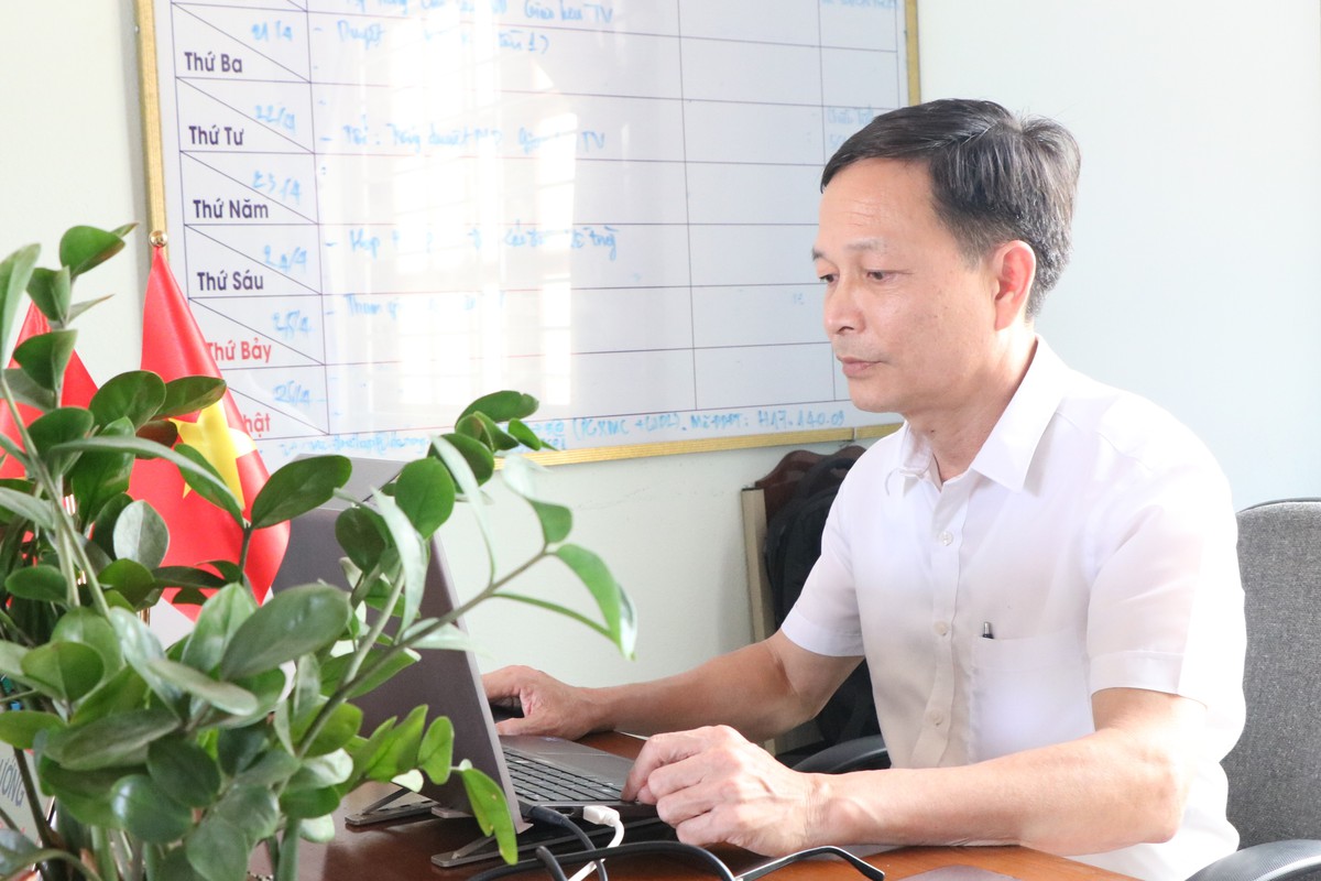 "Ánh sáng số" trong những lớp học vùng cao- Ảnh 5.