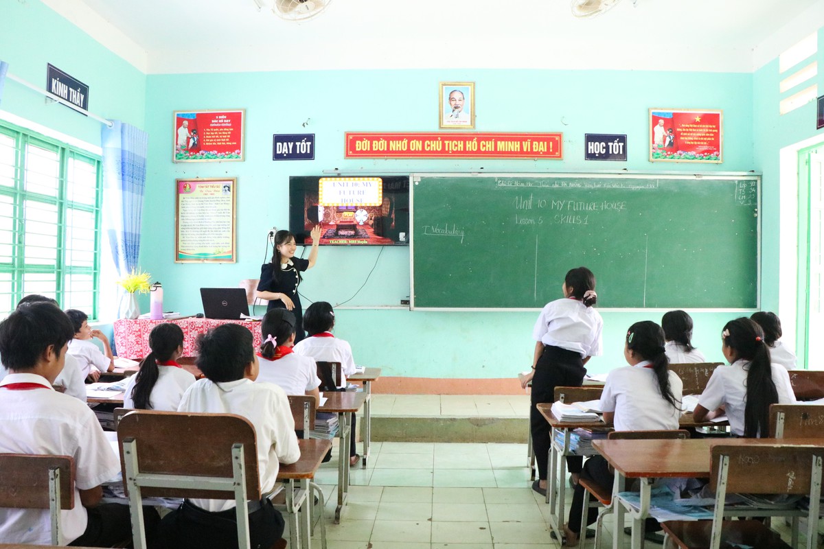 "Ánh sáng số" trong những lớp học vùng cao- Ảnh 7.