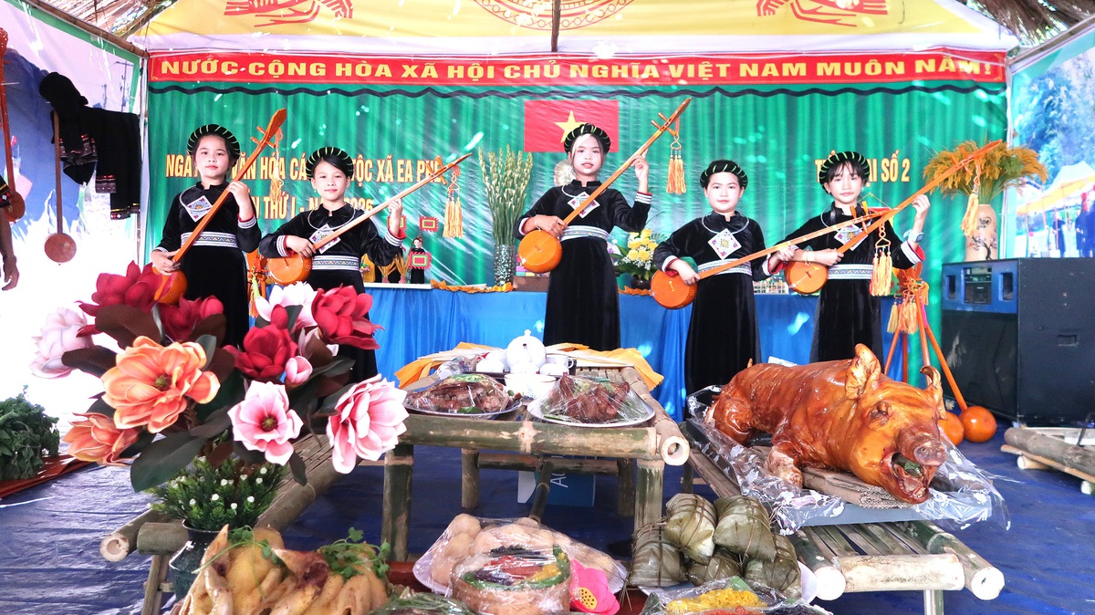 Đắk Lắk: Dấu ấn phụ nữ tại Ngày hội Văn hóa các dân tộc Ea Phê- Ảnh 2.