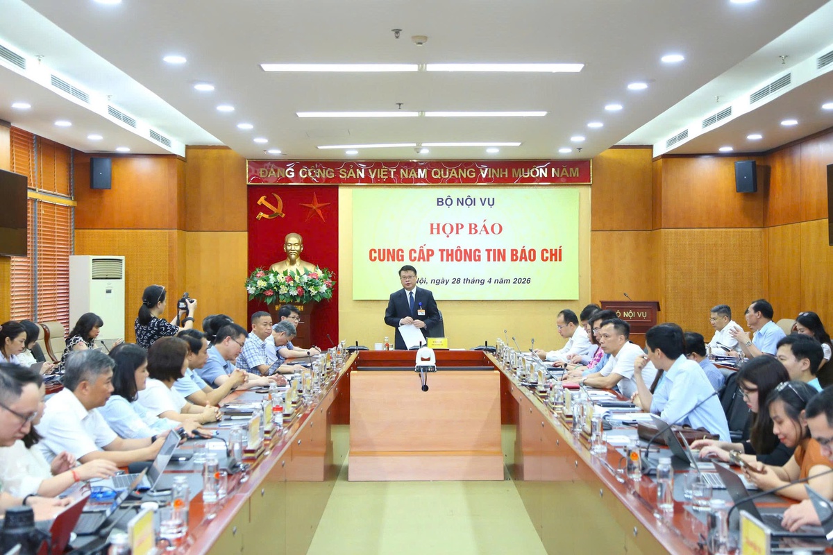 Sẽ đánh giá toàn diện 1 năm vận hành chính quyền địa phương 2 cấp- Ảnh 1.