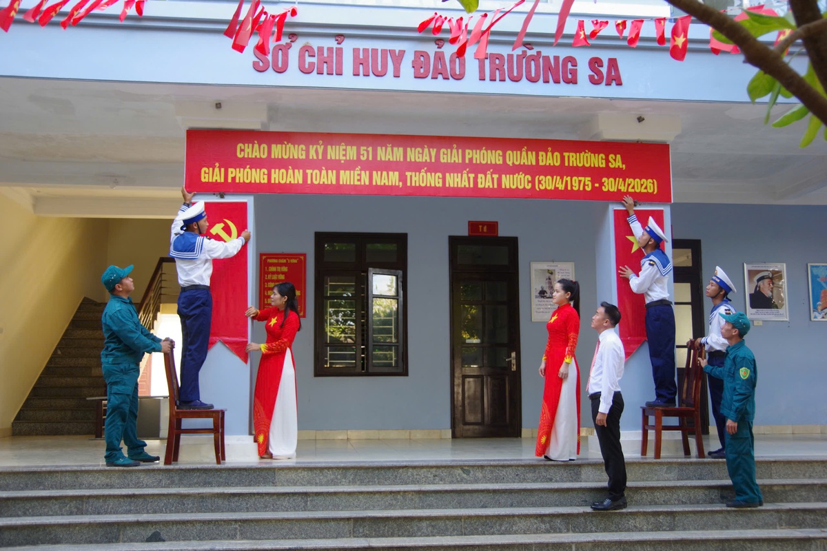 Quân dân Đặc khu Trường Sa thi đua lập thành tích chào đón ngày 30/4 và 1/5- Ảnh 2.
