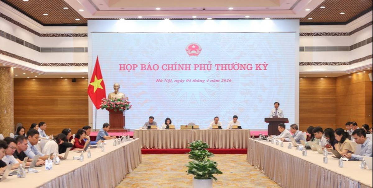 Bộ Công Thương: Có giải pháp để đảm bảo nguồn cung xăng dầu cả trước mắt và lâu dài- Ảnh 1.