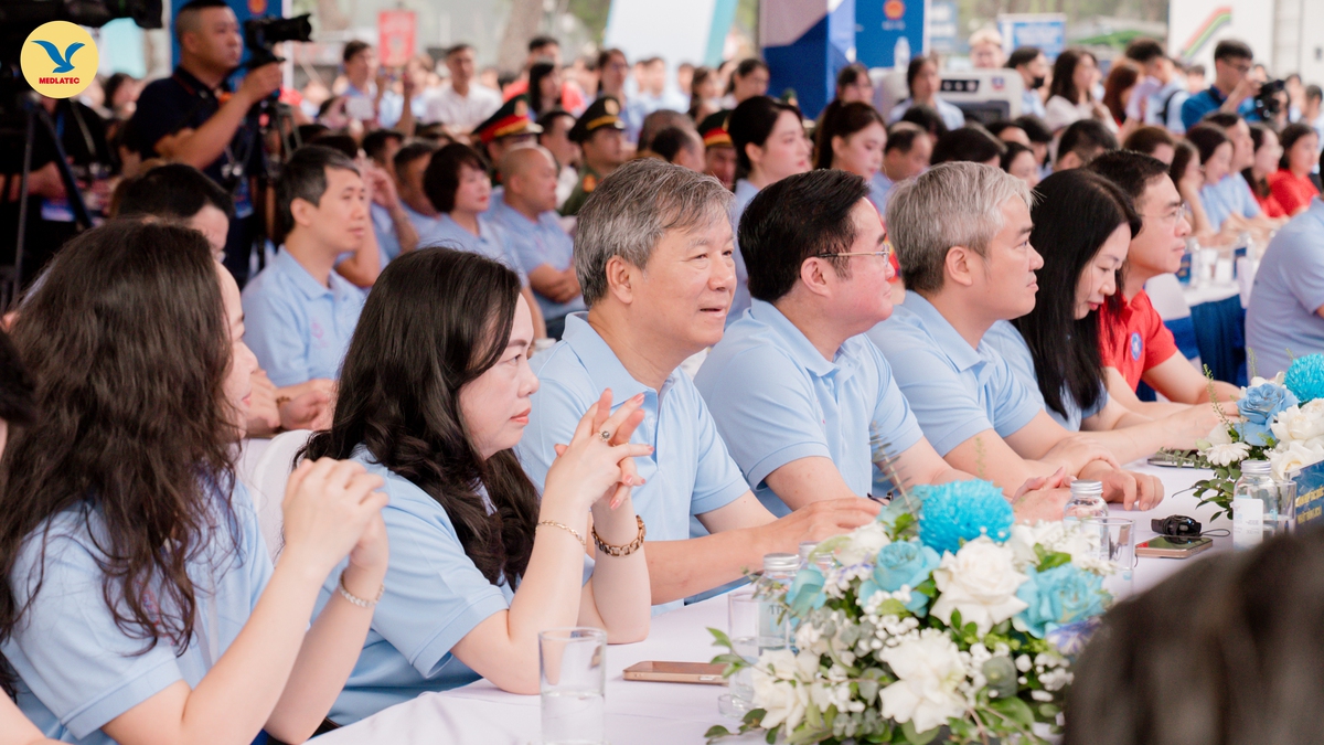 Hưởng ứng Ngày Sức khỏe toàn dân: MEDLATEC chung tay nâng cao nhận thức chăm sóc sức khỏe chủ động - Ảnh 2.