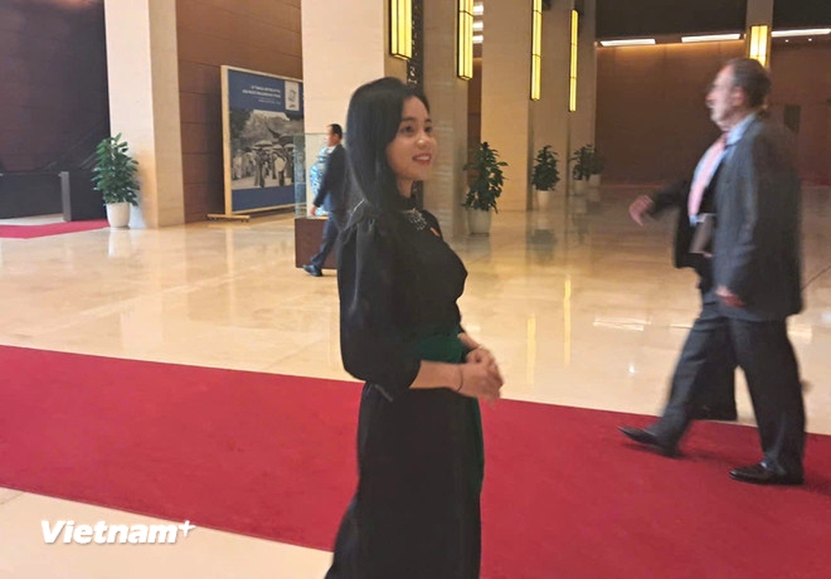 Đại biểu Quốc hội trẻ tuổi nhất khóa XVI: "Hãy cứ ước mơ, hãy cứ vươn lên"- Ảnh 1.