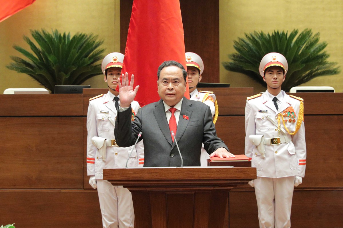 Tuyên thệ nhậm chức, Chủ tịch Quốc hội khẳng định sẽ đẩy mạnh công nghệ, nâng cao chất lượng lập pháp- Ảnh 1.