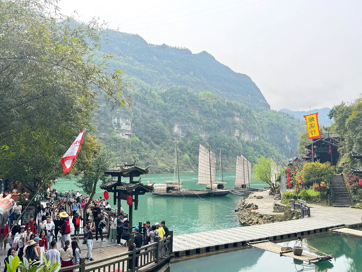 Du khách Việt trải nghiệm đa tầng trong hành trình khám phá mới- Ảnh 1.