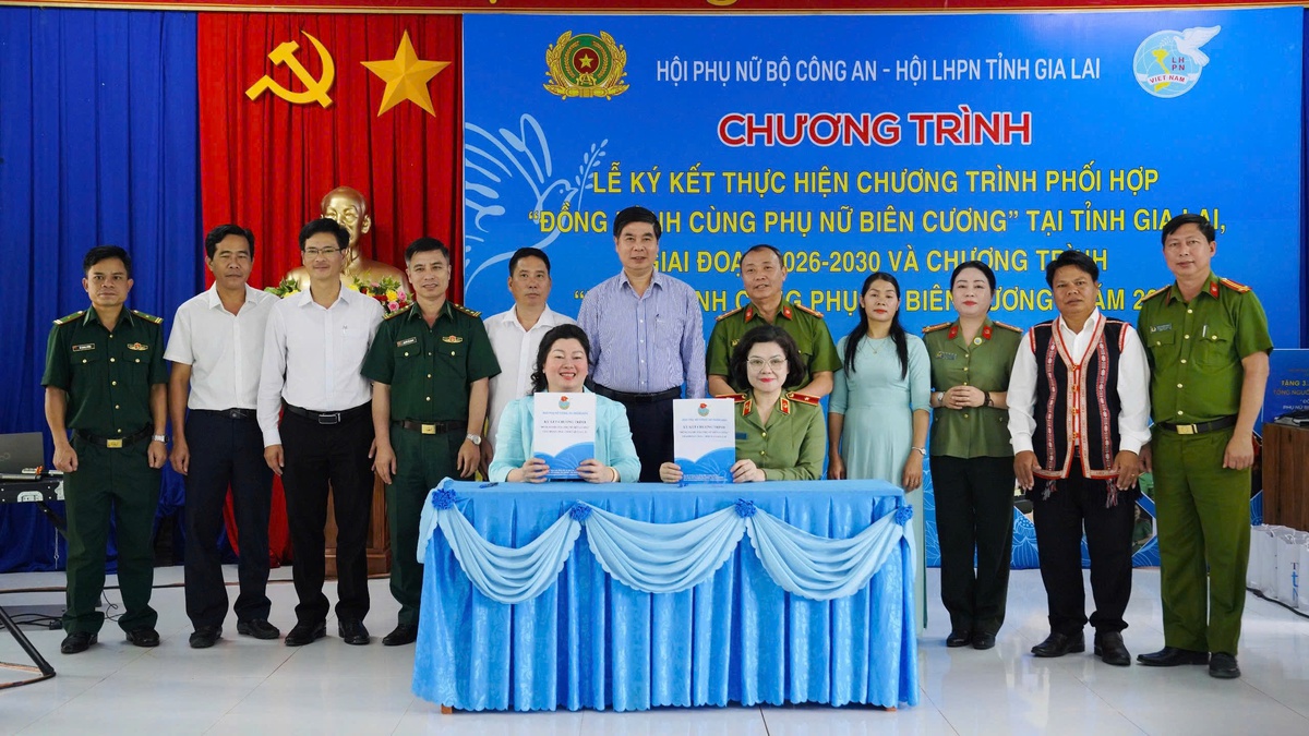Hội Phụ nữ Bộ Công an: Nhiều hoạt động thiết thực hướng về phụ nữ và Nhân dân vùng biên giới- Ảnh 1.