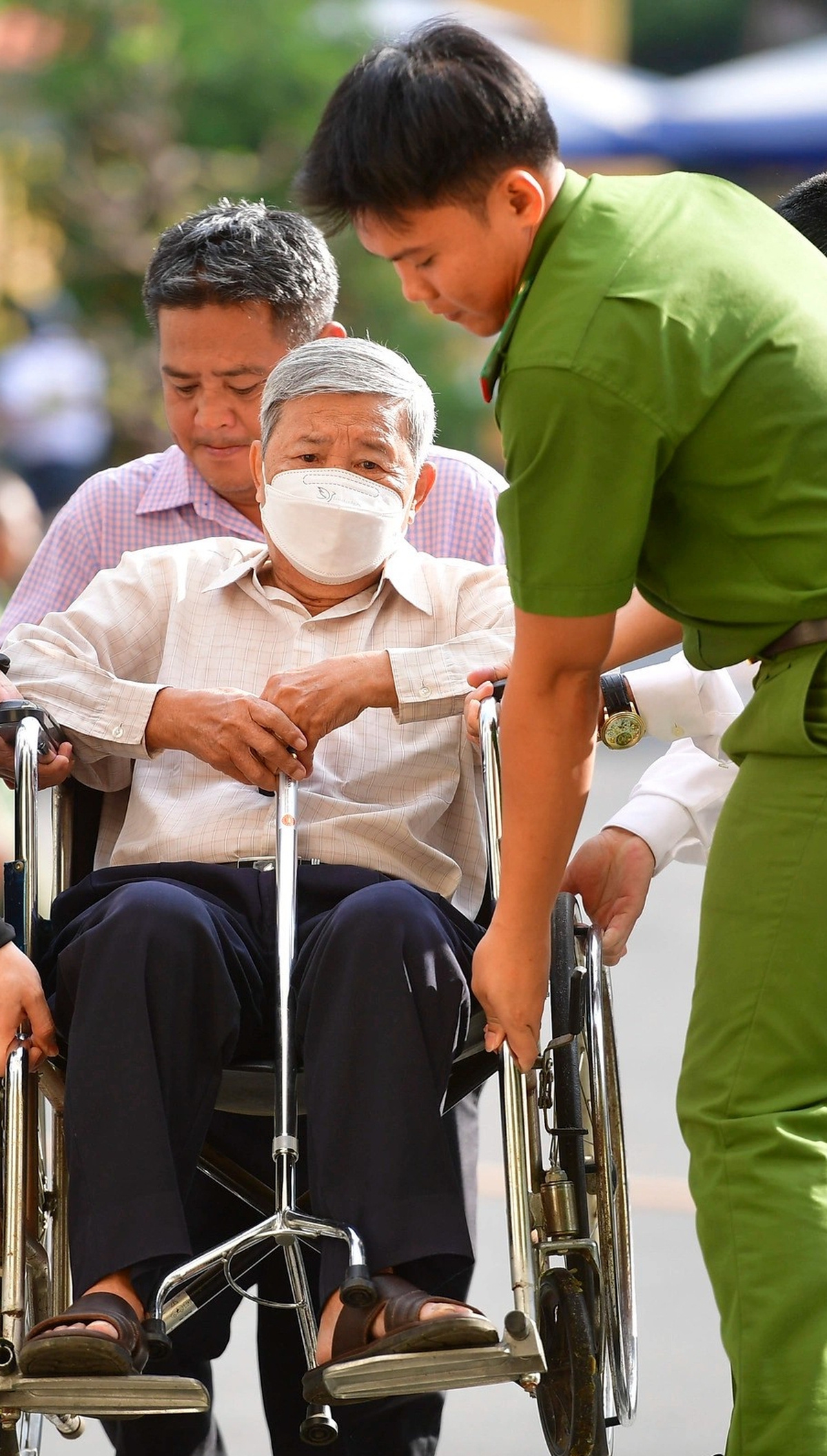 22 bị cáo hầu tòa trong vụ chuyển nhượng trái phép khu đất Bến Vân Đồn- Ảnh 3.