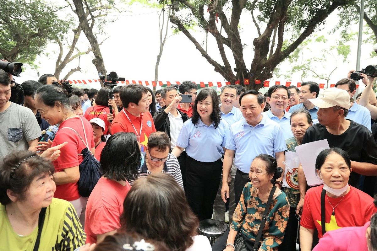 Bà&nbsp;Đào Hồng Lan tiếp tục giữ chức Bộ trưởng Bộ Y tế- Ảnh 1.