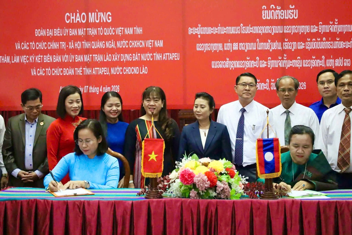 Thắt chặt tình đoàn kết của phụ nữ Việt - Lào- Ảnh 2. Thắt chặt tình đoàn kết của phụ nữ Việt - Lào- Ảnh 2.