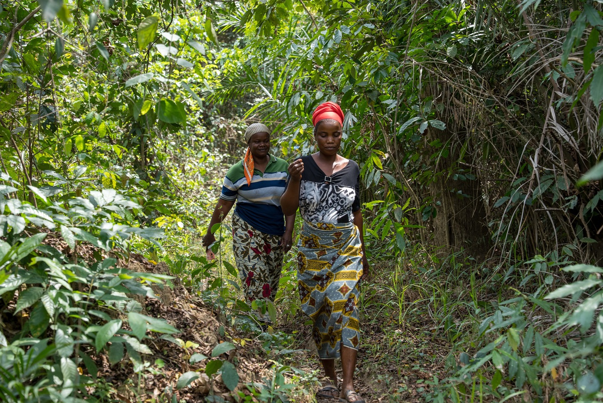 Những "bóng hồng" lái xe ba bánh và hành trình đổi đời ở Guinea- Ảnh 1.