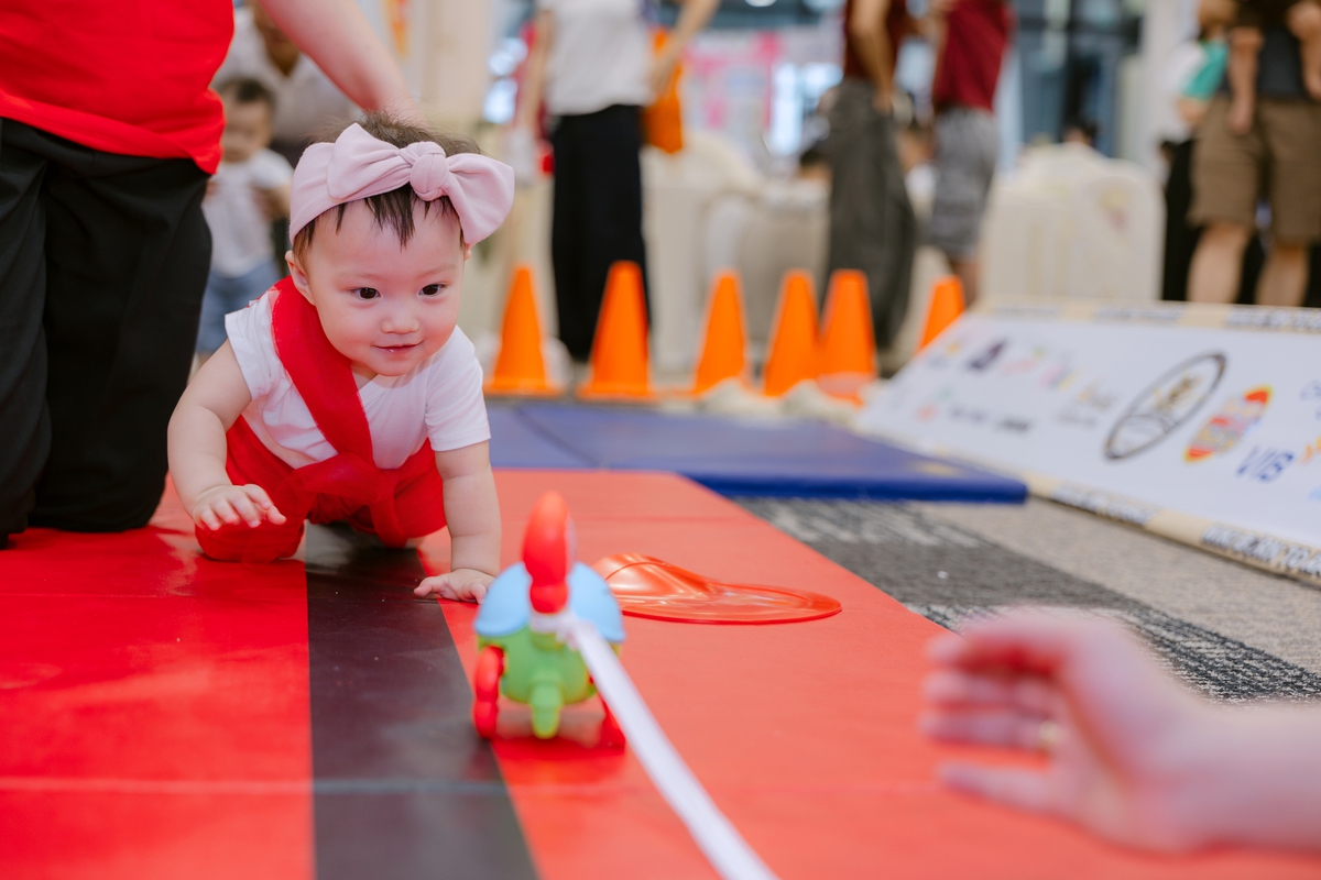 "Mồi nhử" để "cô nàng" tham gia cuộc đua là món đồ chơi này đây "Mồi nhử" để "cô nàng" tham gia cuộc đua là món đồ chơi này đây
