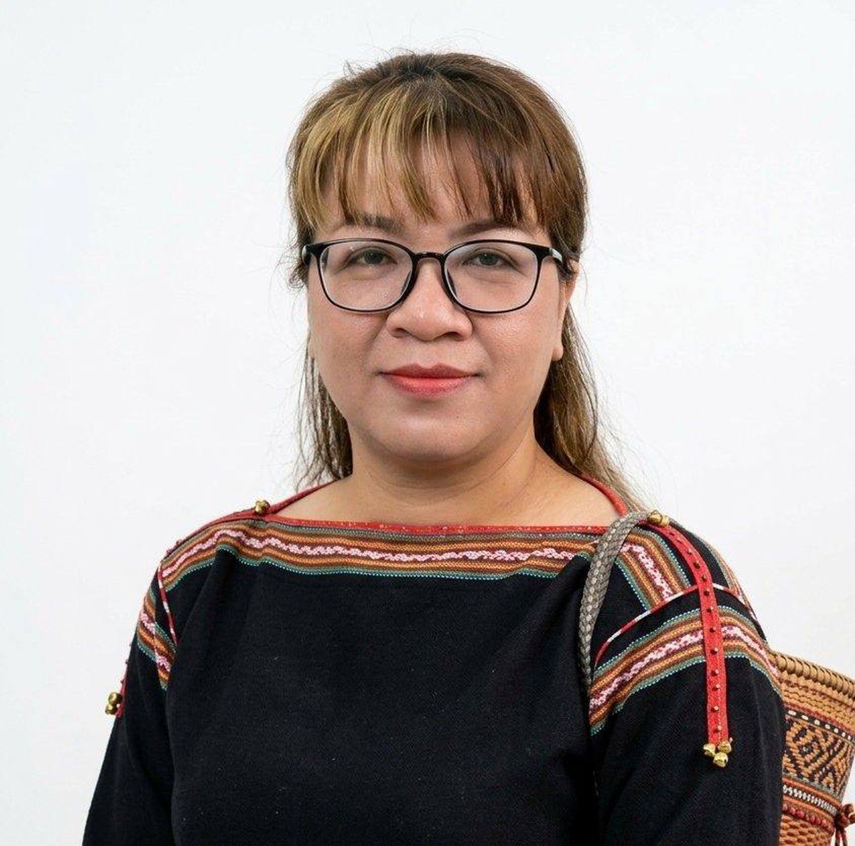 Phát huy vai trò người có uy tín trong xây dựng khối đại đoàn kết toàn dân tộc- Ảnh 1.