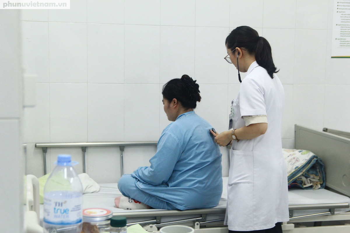 Trầm cảm sau sinh với ý định tự sát vì nghĩ mình 