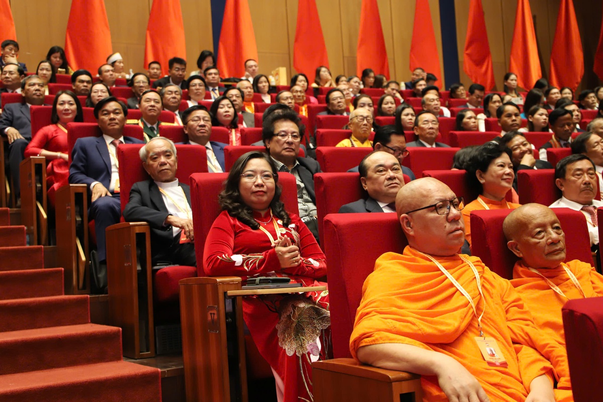 Quốc hội - Mặt trận chung sức đồng lòng hiện thực hóa khát vọng phát triển đất nước - Ảnh 1.