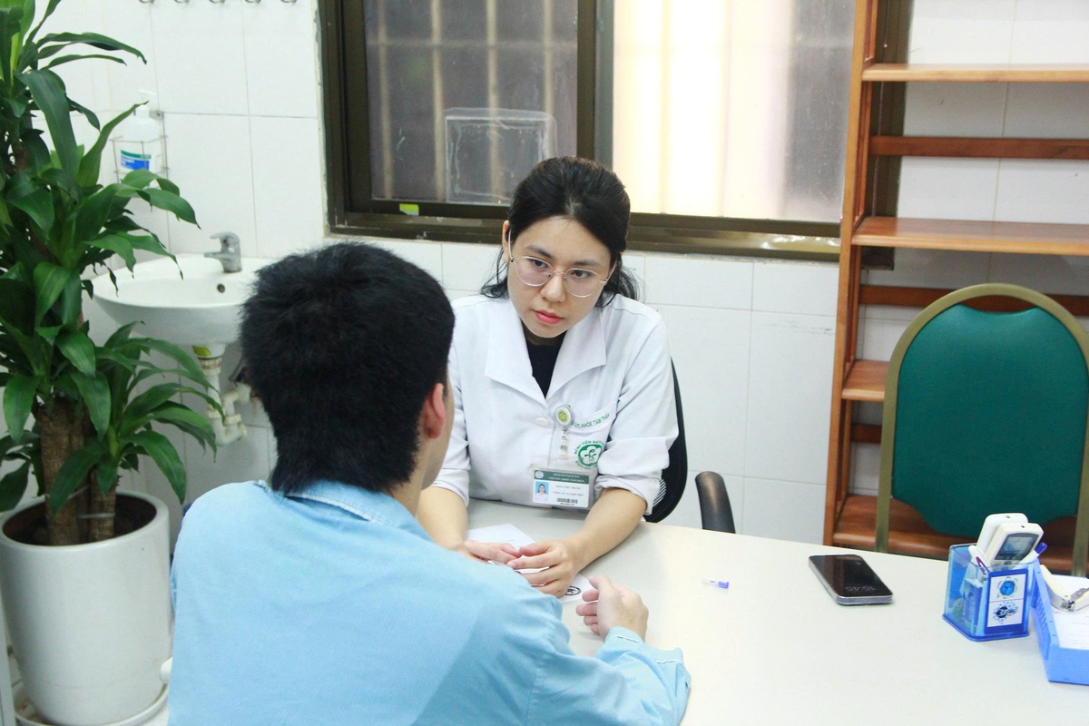 Yêu nhanh, cưới vội: Khoảng trống hôn nhân của giới trẻ- Ảnh 1.