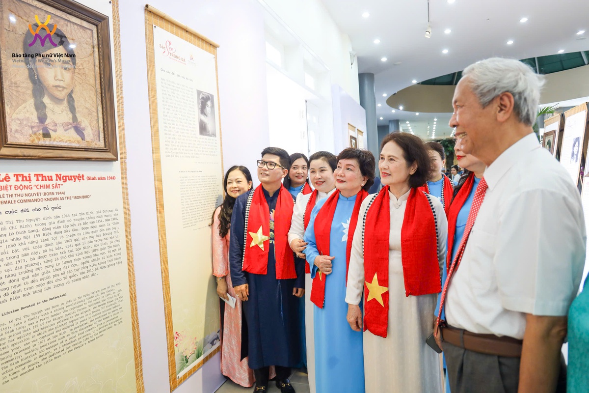 Triển lãm "Sen trong đá" tại Côn Đảo tôn vinh vẻ đẹp kiên trung của các nữ tù chính trị- Ảnh 4.