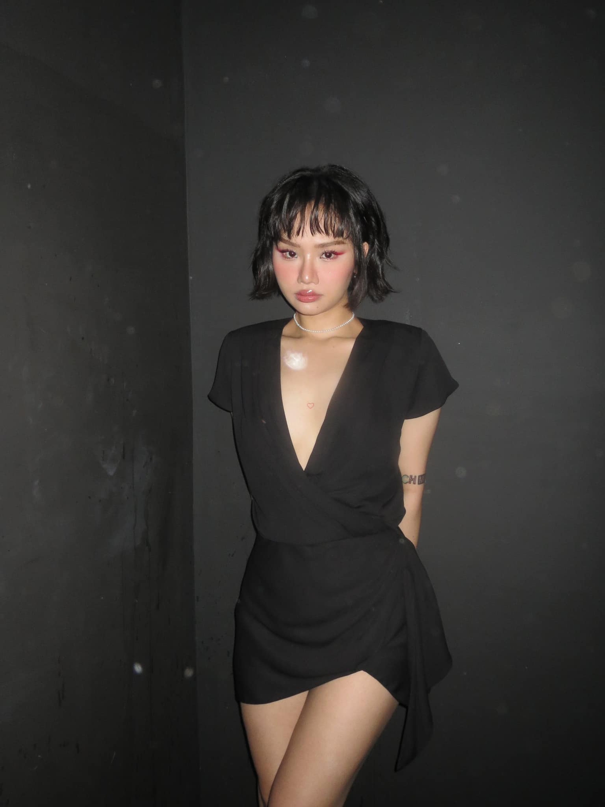 Từ vụ Miu Lê bị bắt: Khi hào quang showbiz bị ma túy phủ bóng- Ảnh 1. Từ vụ Miu Lê bị bắt: Khi hào quang showbiz bị ma túy phủ bóng- Ảnh 1.