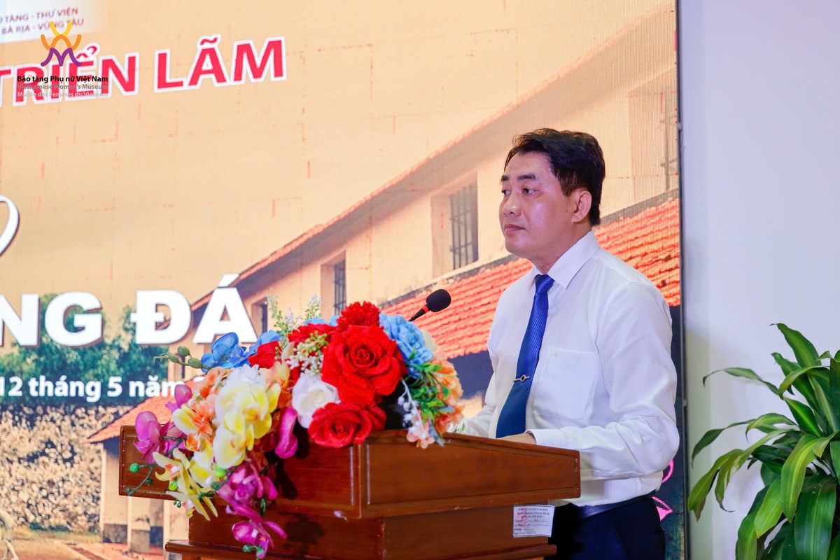 Triển lãm "Sen trong đá" tại Côn Đảo tôn vinh vẻ đẹp kiên trung của các nữ tù chính trị- Ảnh 2.