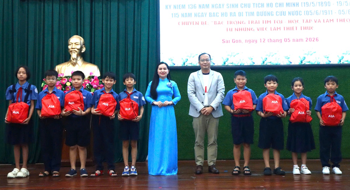 Phụ nữ TPHCM "viết những câu chuyện đẹp" mừng sinh nhật Bác- Ảnh 7.