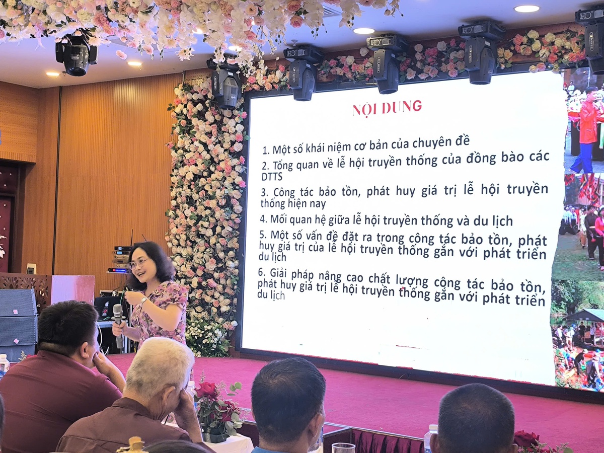 Giữ hồn lễ hội truyền thống để thúc đẩy phát triển du lịch cộng đồng- Ảnh 2.